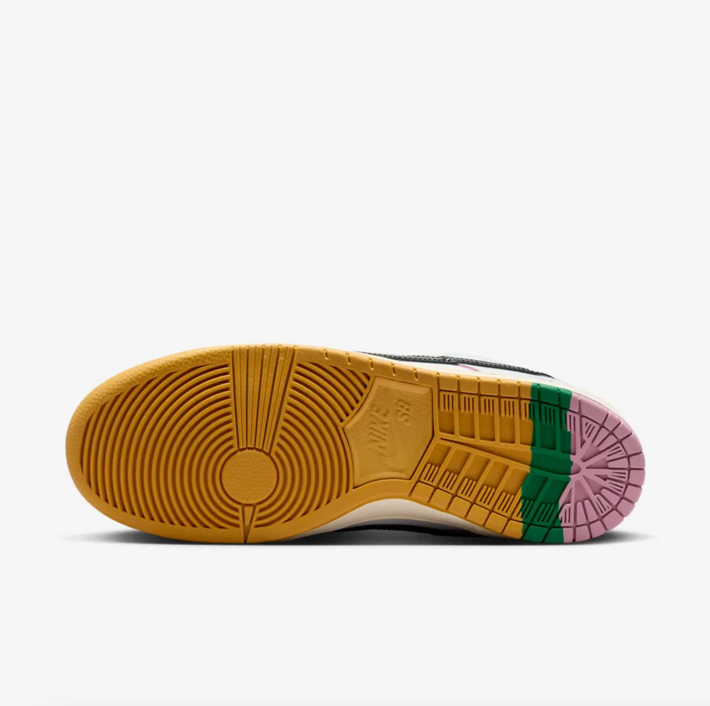 Nike x CSEF SB Dunk Low Pro - Whit/Black (HJ4132-100)